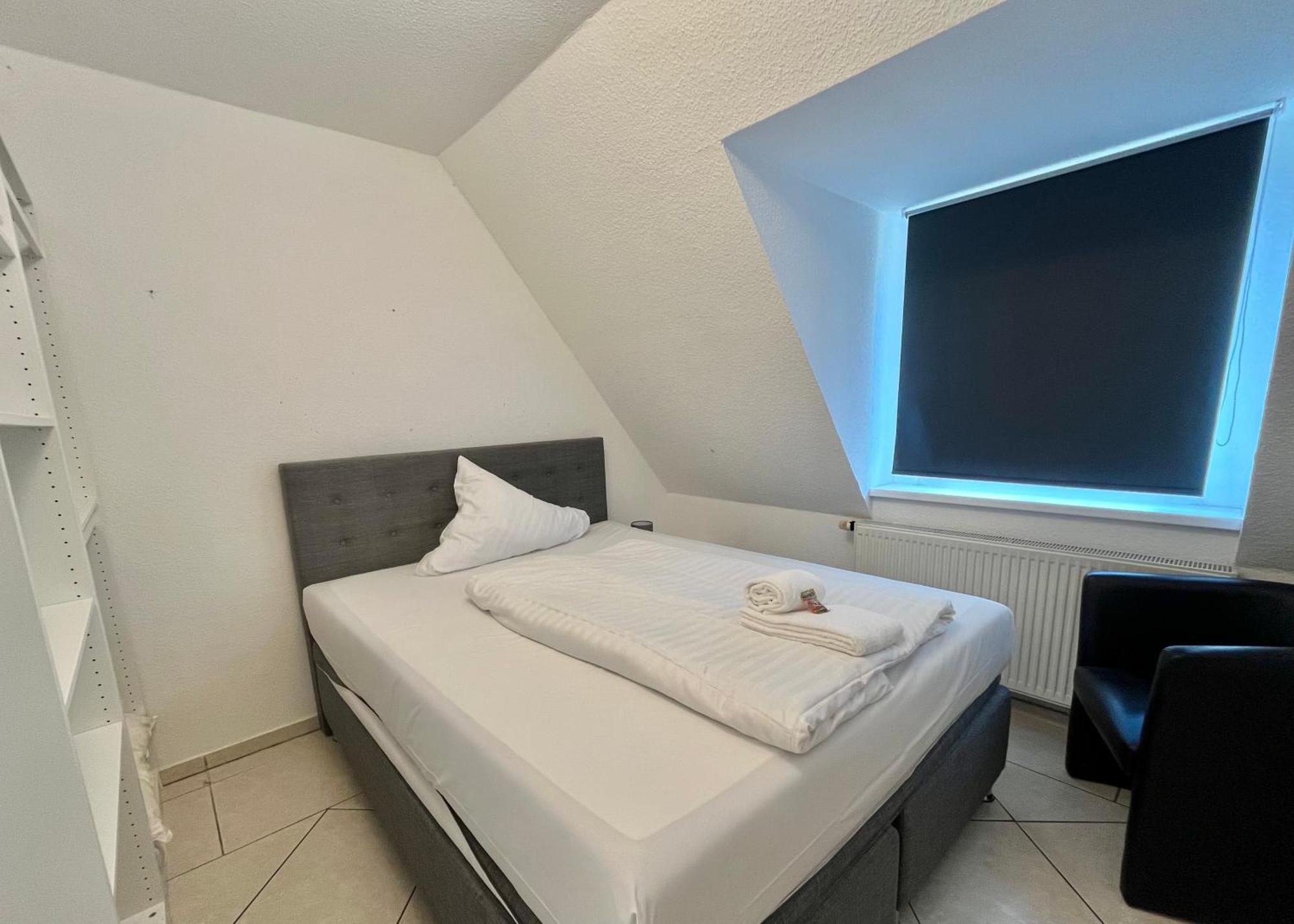 Guesthouse Bielefeld - Brake Esterno foto